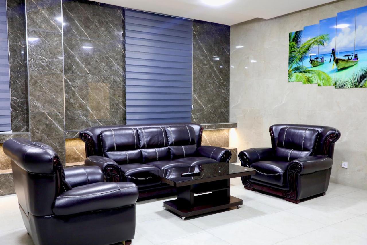 Garnet Hotel Tashkent Exterior foto