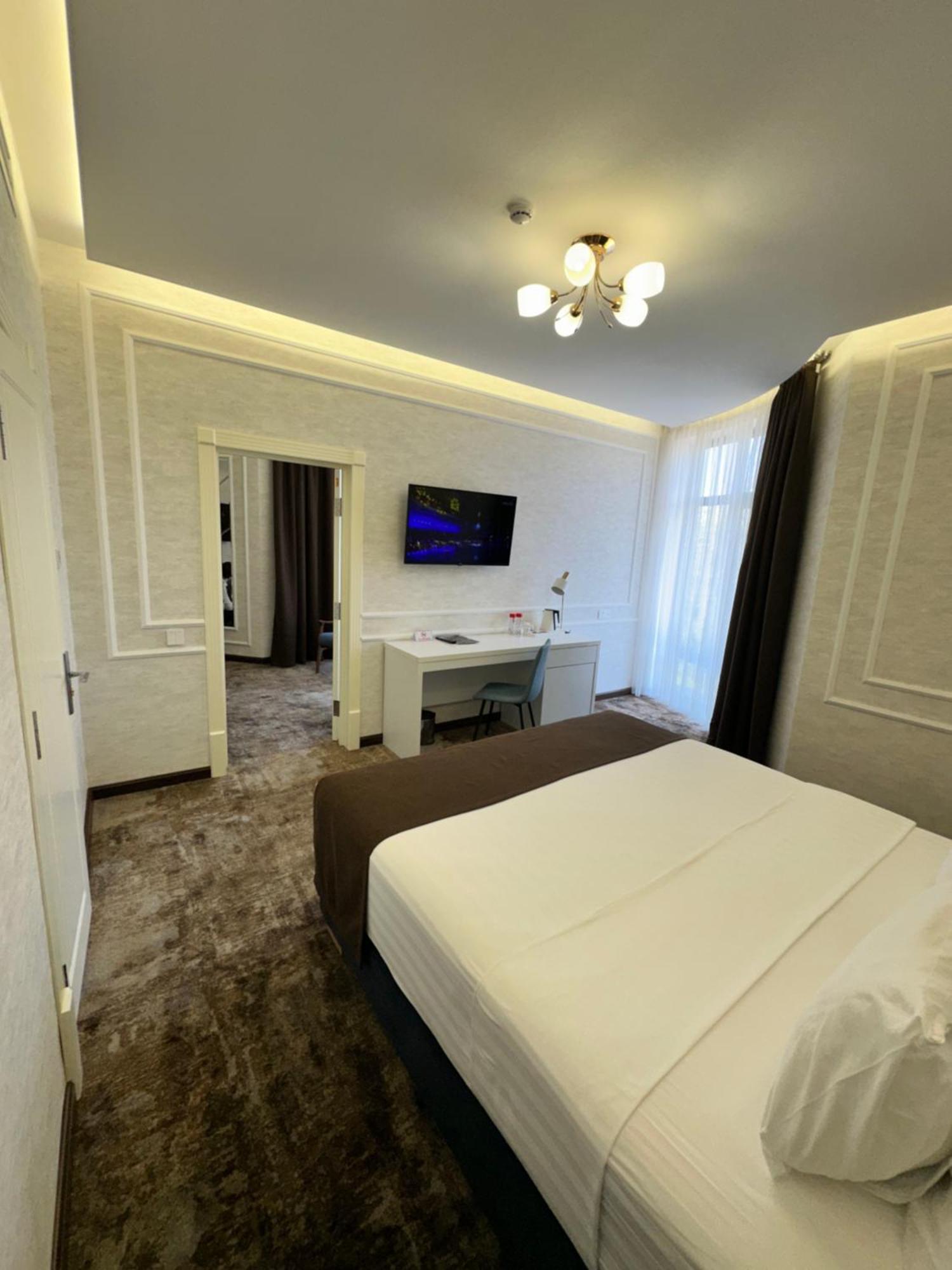 Garnet Hotel Tashkent Exterior foto