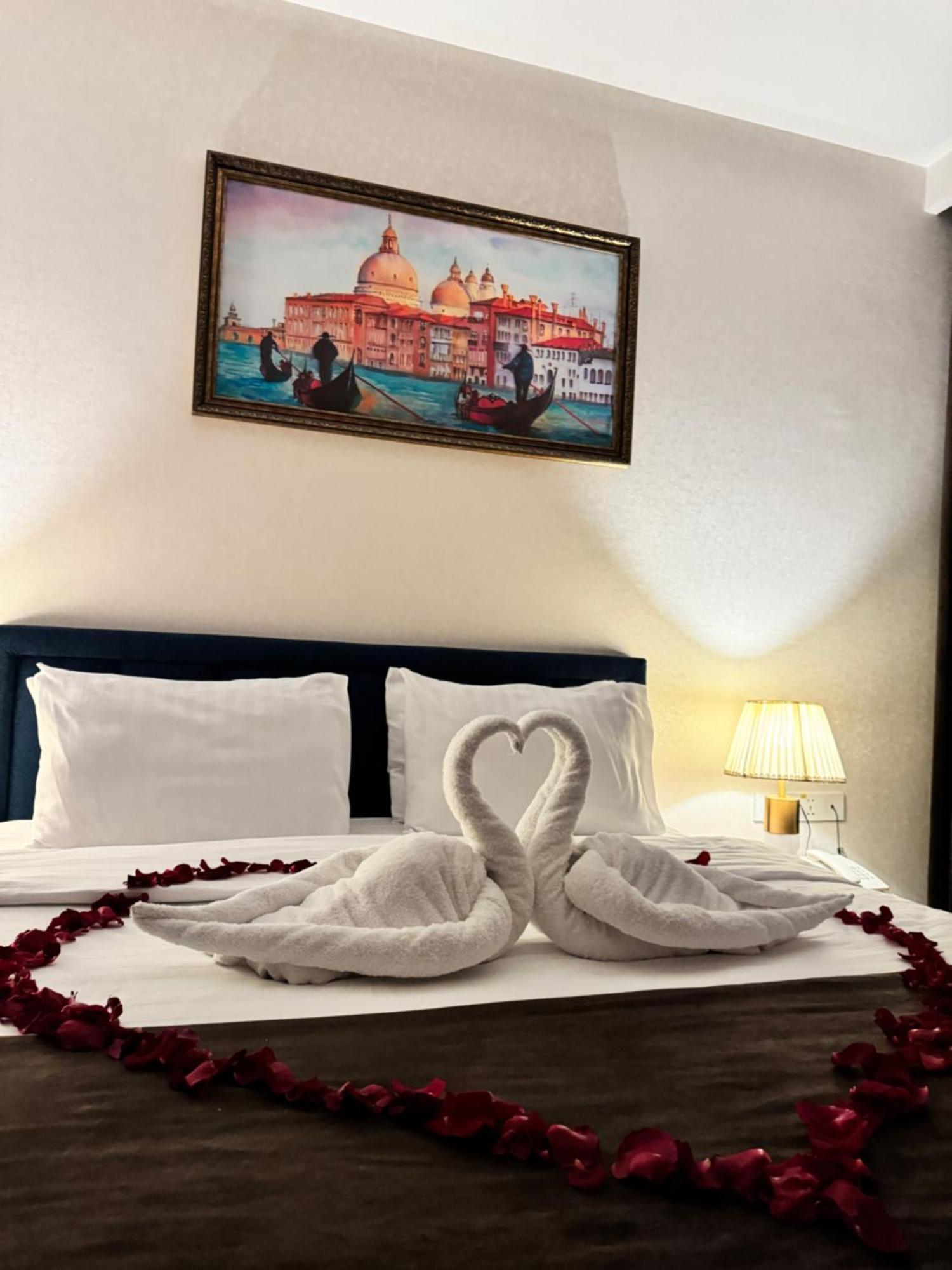 Garnet Hotel Tashkent Exterior foto