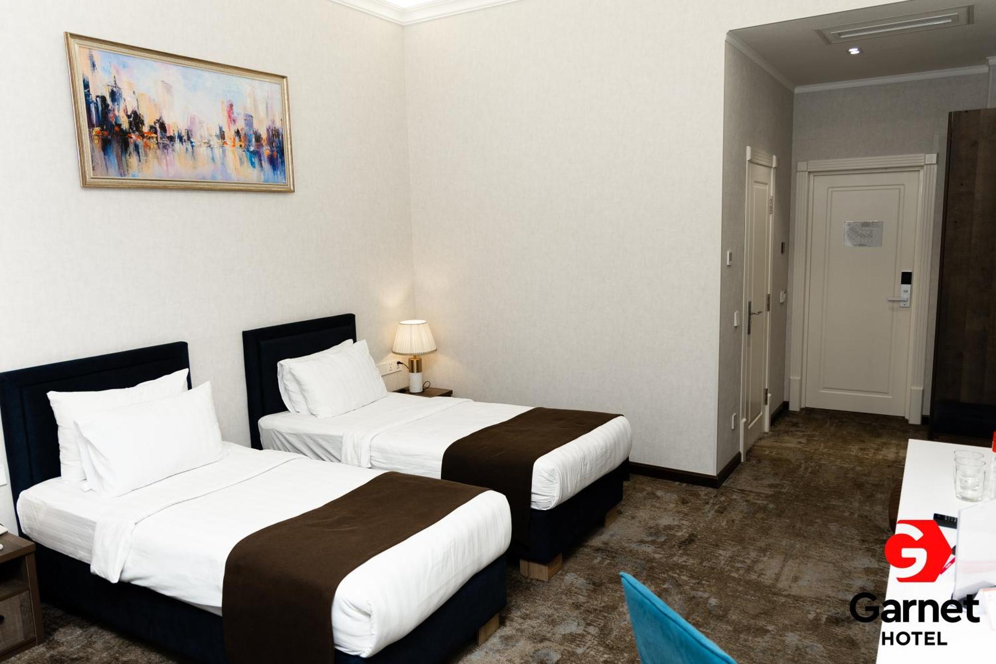 Garnet Hotel Tashkent Exterior foto